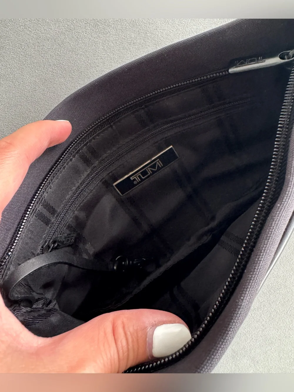 Vintage TUMI 05004 Black Leather Nylon Shoulder Bag Y2K